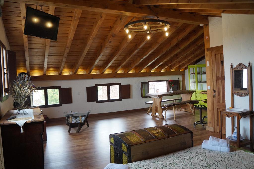 Casa Rural Bioenergetica La Serrezuela Olmos de Atapuerca Luaran gambar