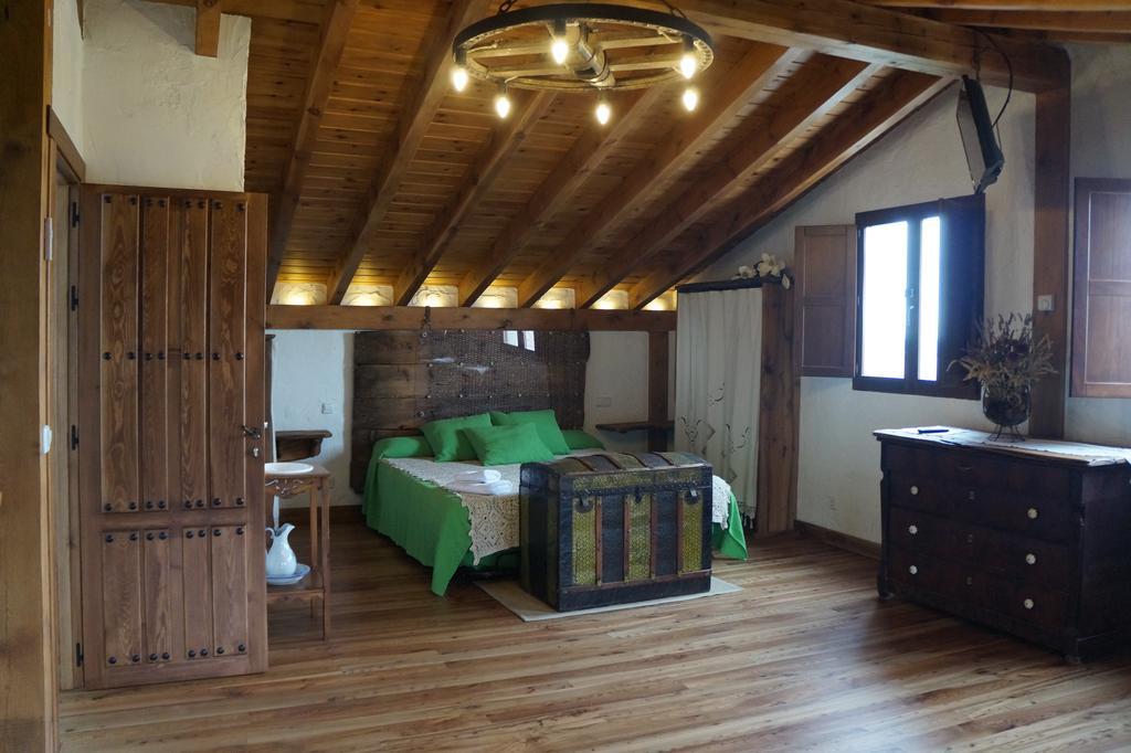 Casa Rural Bioenergetica La Serrezuela Olmos de Atapuerca Luaran gambar