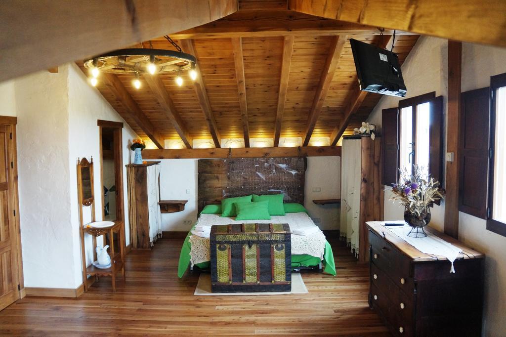 Casa Rural Bioenergetica La Serrezuela Olmos de Atapuerca Luaran gambar